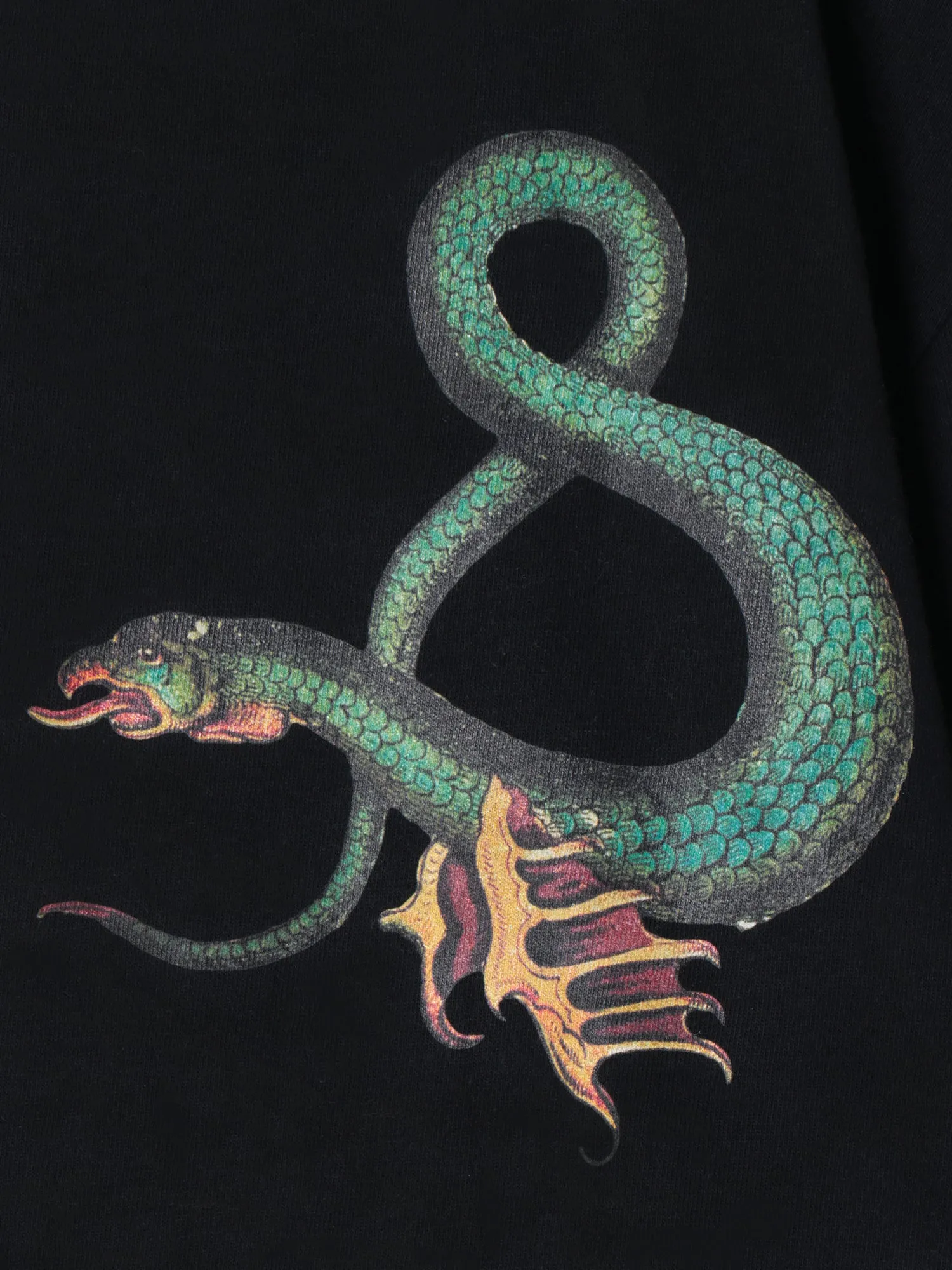 ＆ T-shirts