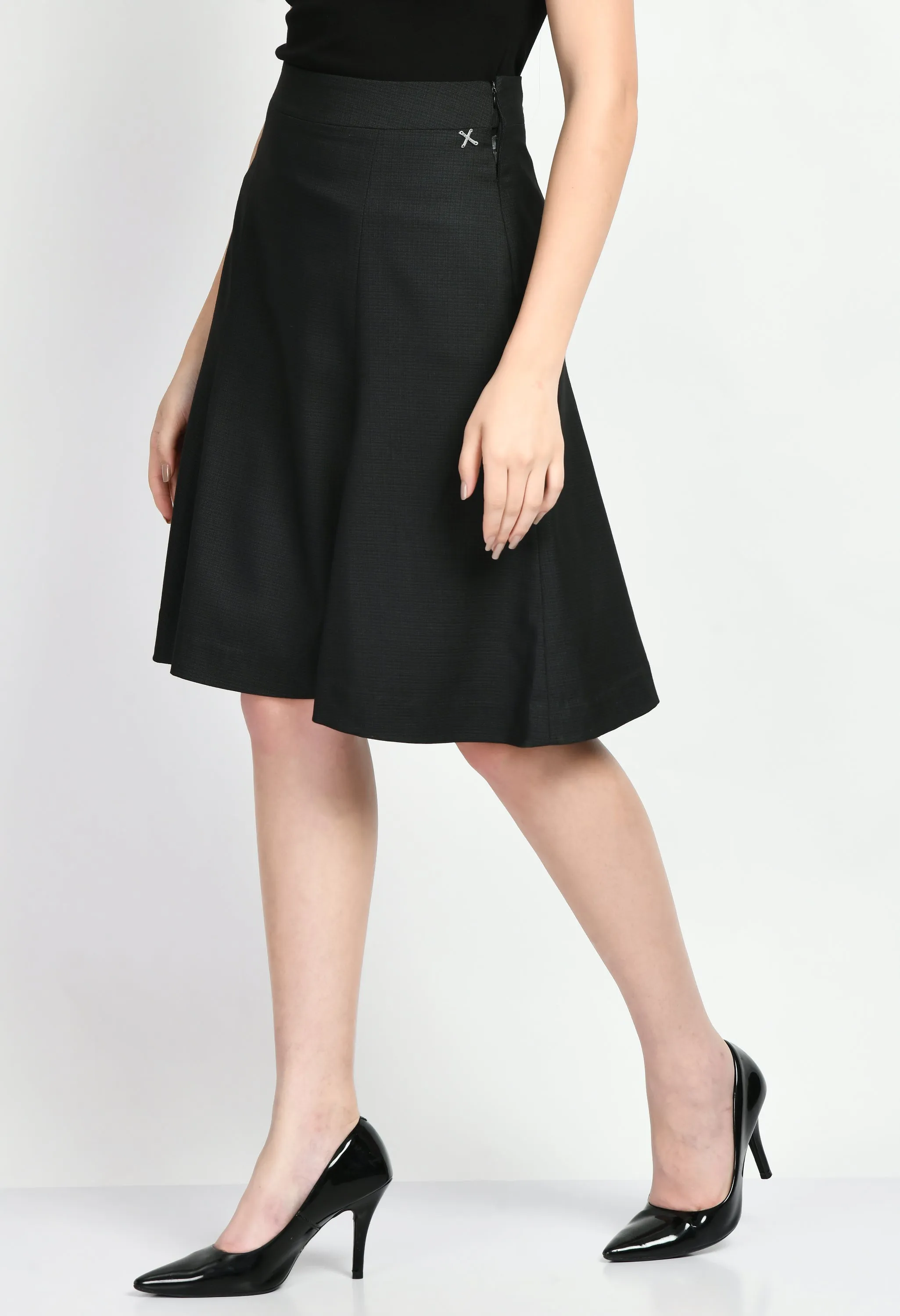 Black Cotton Blend Decisiveness Checked A-Line Skirt