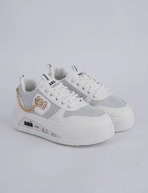 Blush Luxe Chain Sneakers White – Elegant Style, Everyday Comfort