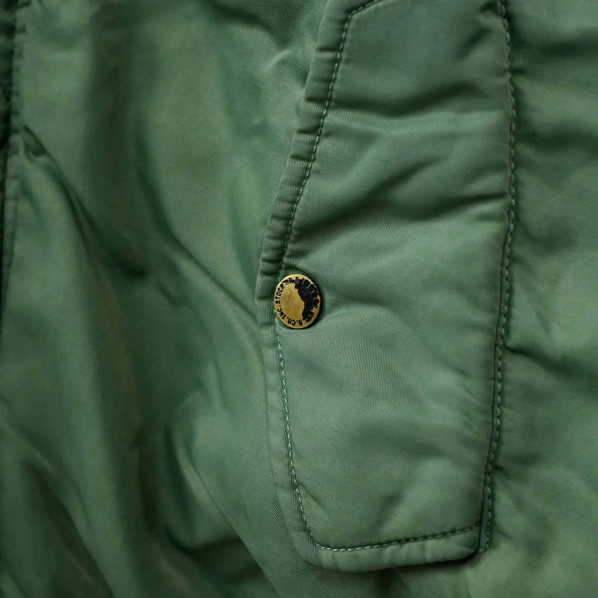 GARMENT DYE PADDED BOMBER JACKET / WC