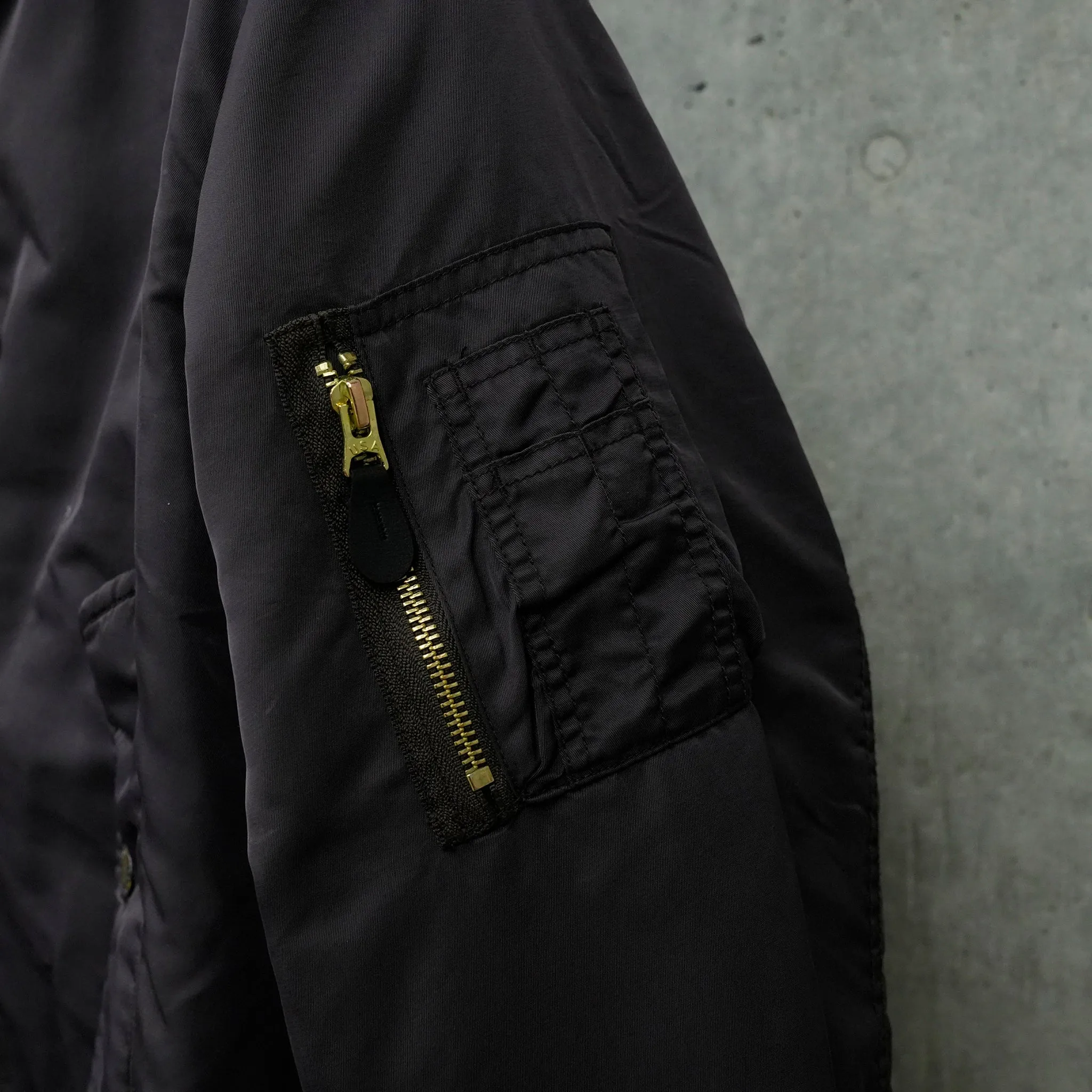 GARMENT DYE PADDED BOMBER JACKET / WC