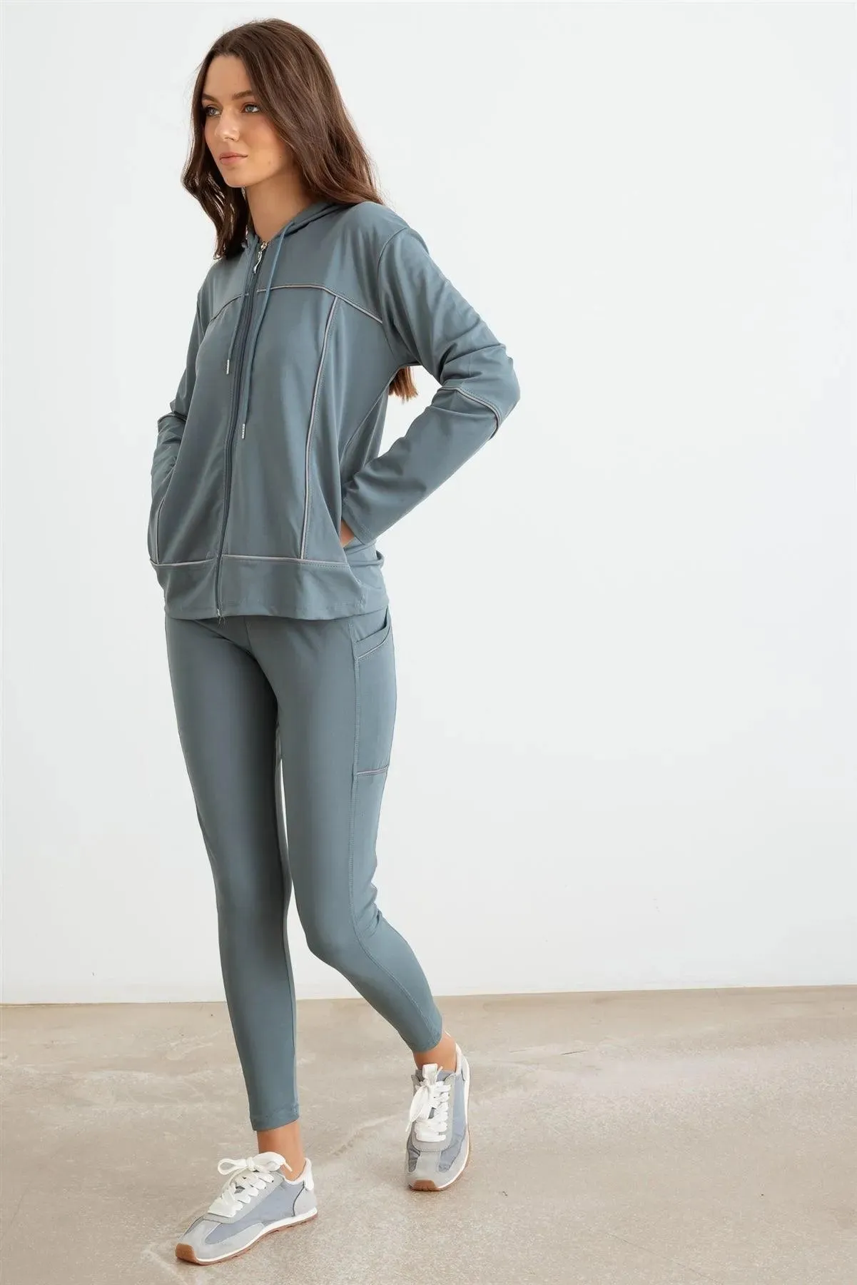 Green Hooded Zip-Up Jacket Luon & Two Pocket Leggings Set /3-3