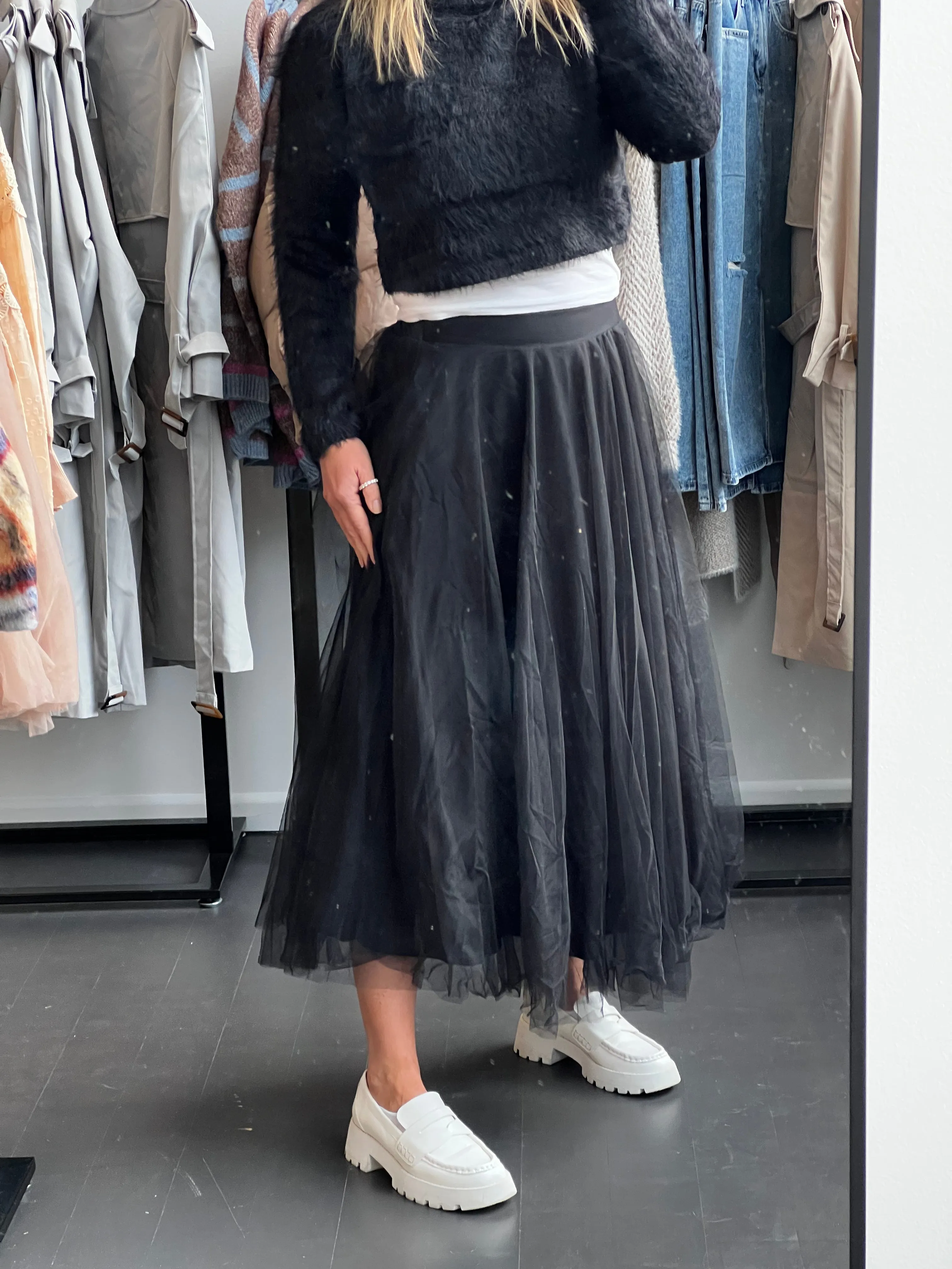 Mesh Tulle Jubilee Skirt -Black