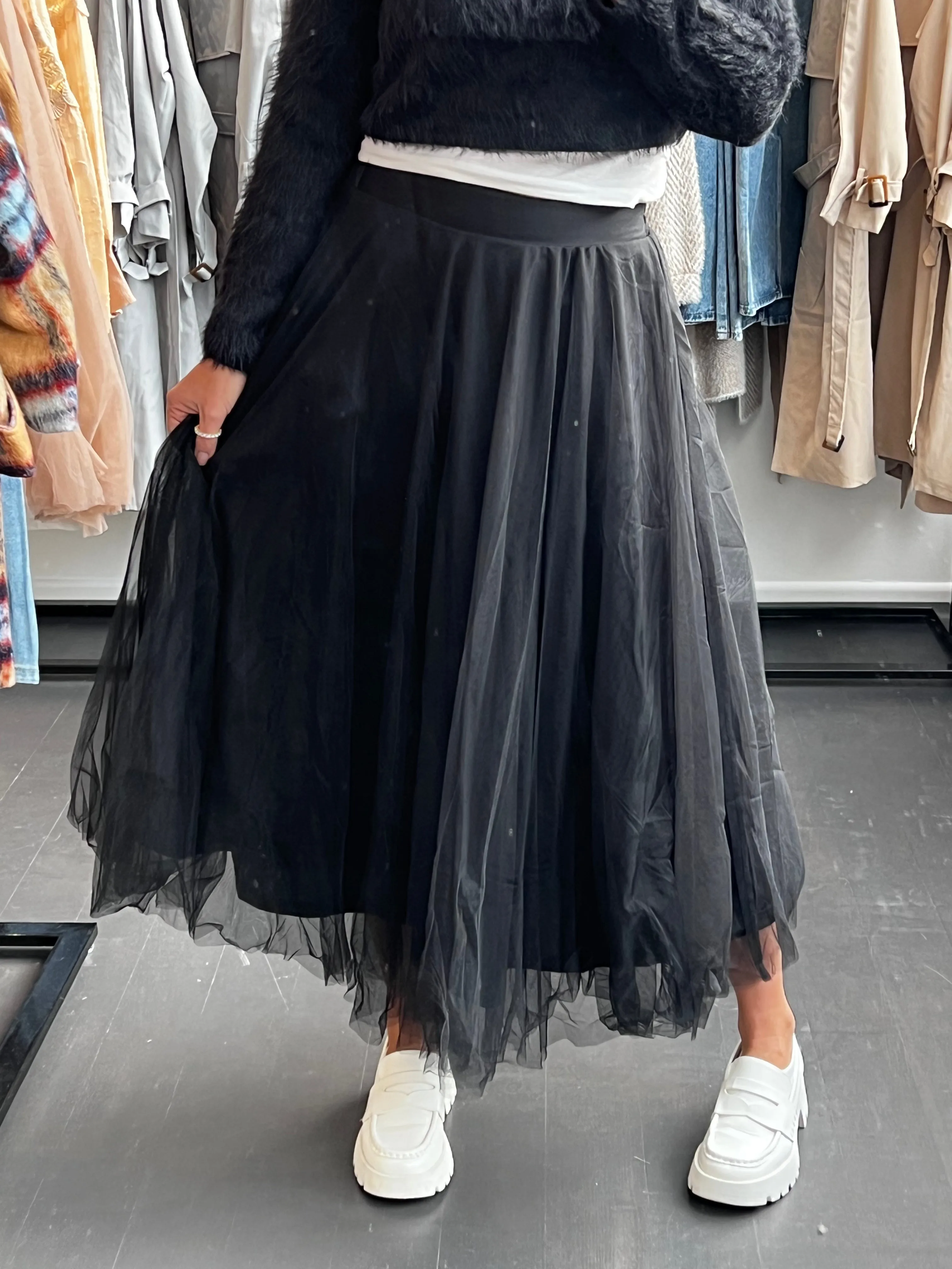 Mesh Tulle Jubilee Skirt -Black