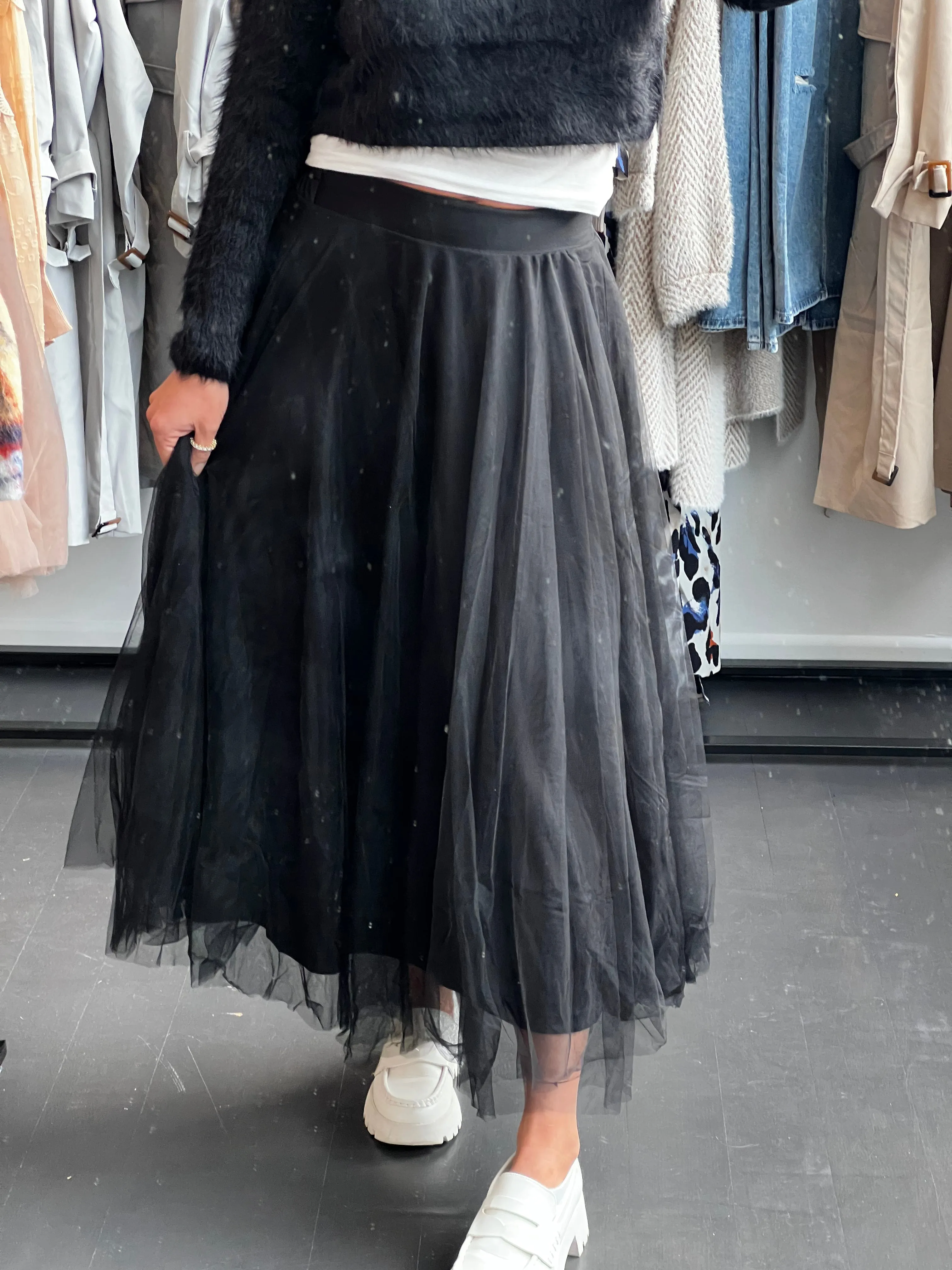 Mesh Tulle Jubilee Skirt -Black