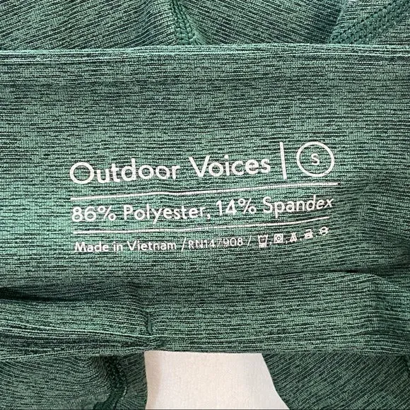 Outdoor Voices 3/4 Warm-up Cropped Leggings in Hunter Green