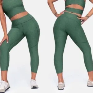 Outdoor Voices 3/4 Warm-up Cropped Leggings in Hunter Green