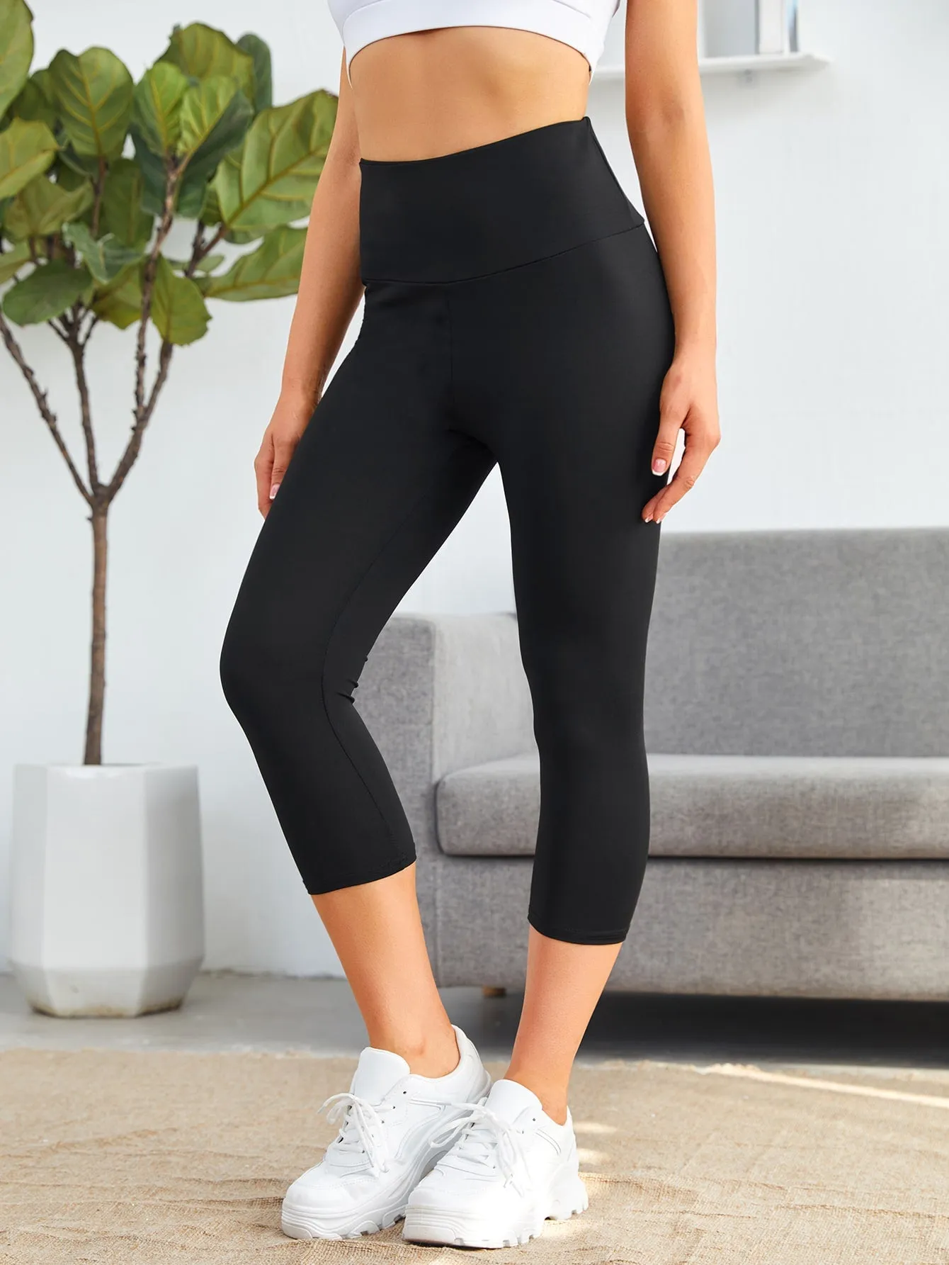 Sporty Plain Capris Women Leggings
